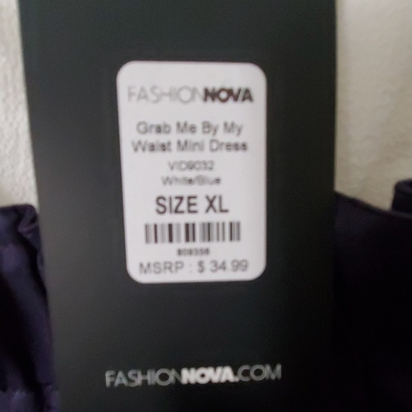 FASHION NOVA NAVY AND WHITE DRESS - Picture 3 of 3